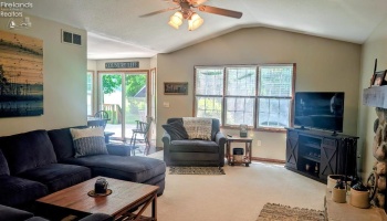 4 Quail Hollow Drive, Norwalk, 44857, 3 Bedrooms Bedrooms, ,2 BathroomsBathrooms,Residential,For Sale,Quail Hollow,20262582