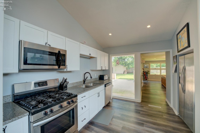 305 Forest Hills, Huron, 44839, 3 Bedrooms Bedrooms, ,2 BathroomsBathrooms,Residential,For Sale,Forest Hills,20262545