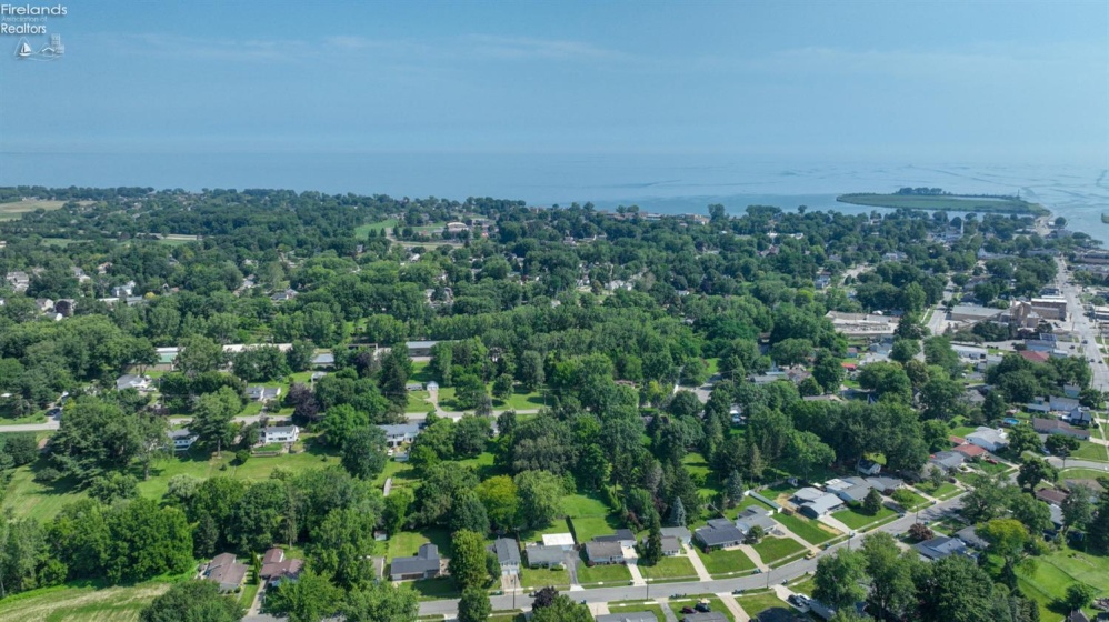 305 Forest Hills, Huron, 44839, 3 Bedrooms Bedrooms, ,2 BathroomsBathrooms,Residential,For Sale,Forest Hills,20262545