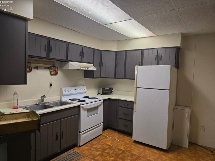 331 Tiffin Avenue, Sandusky, 44870, ,Multiple Units,For Sale,Tiffin,20262590