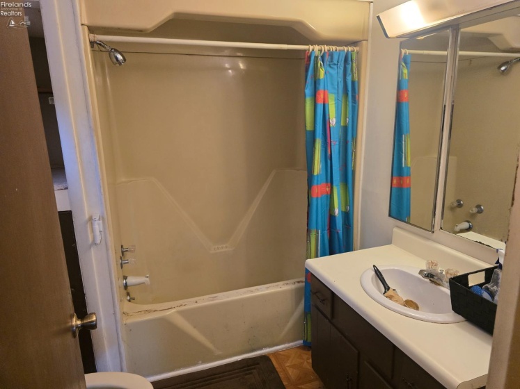 331 Tiffin Avenue, Sandusky, 44870, ,Multiple Units,For Sale,Tiffin,20262590