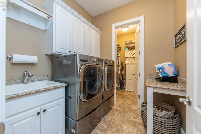 3220 Angels Way, Sandusky, 44870, 4 Bedrooms Bedrooms, ,4 BathroomsBathrooms,Residential,For Sale,Angels,20262567