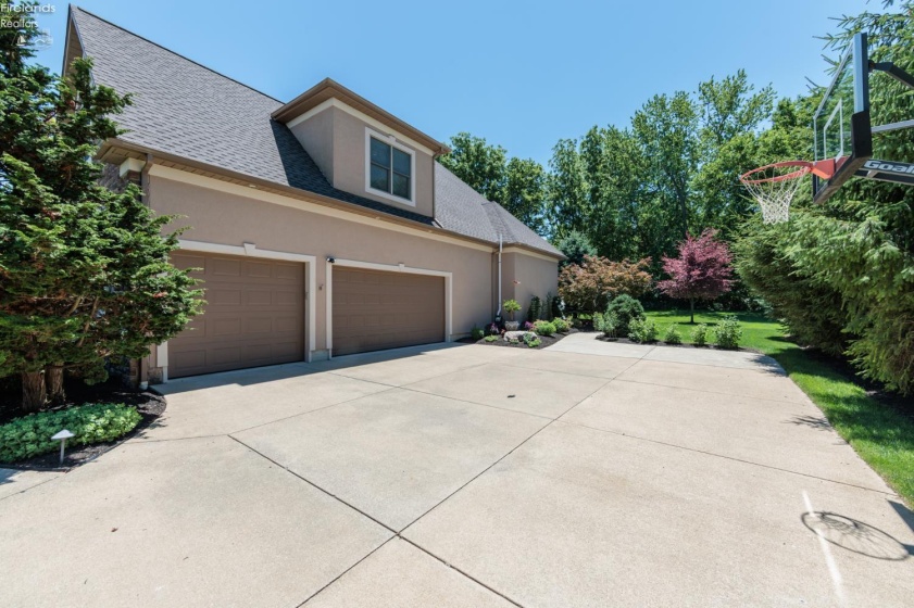 3220 Angels Way, Sandusky, 44870, 4 Bedrooms Bedrooms, ,4 BathroomsBathrooms,Residential,For Sale,Angels,20262567