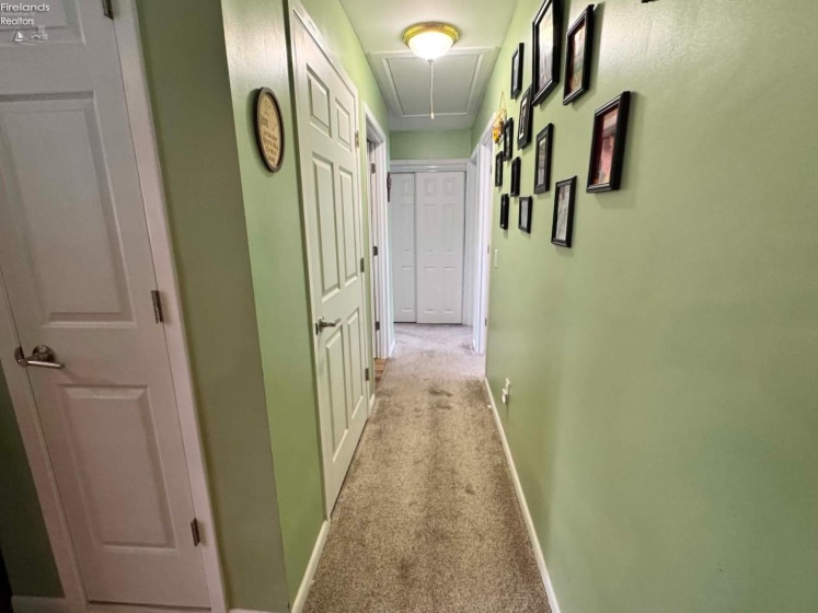110 Lakeland Drive, Sandusky, 44870, 3 Bedrooms Bedrooms, ,2 BathroomsBathrooms,Residential,For Sale,Lakeland,20262597