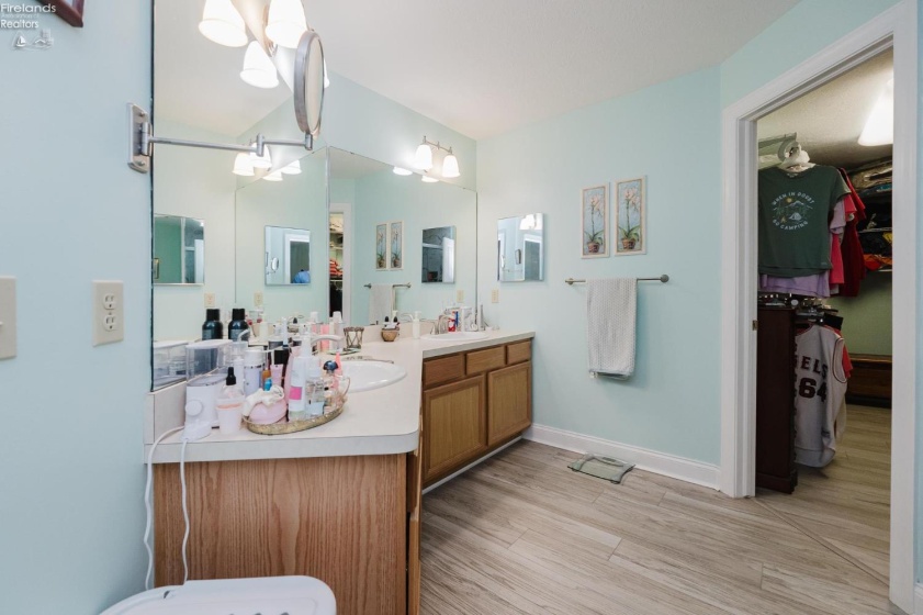 1803 Lake Forest Drive, Huron, 44870, 3 Bedrooms Bedrooms, ,2 BathroomsBathrooms,Residential,For Sale,Lake Forest Drive,20262591