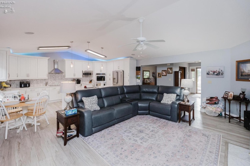 1803 Lake Forest Drive, Huron, 44870, 3 Bedrooms Bedrooms, ,2 BathroomsBathrooms,Residential,For Sale,Lake Forest Drive,20262591