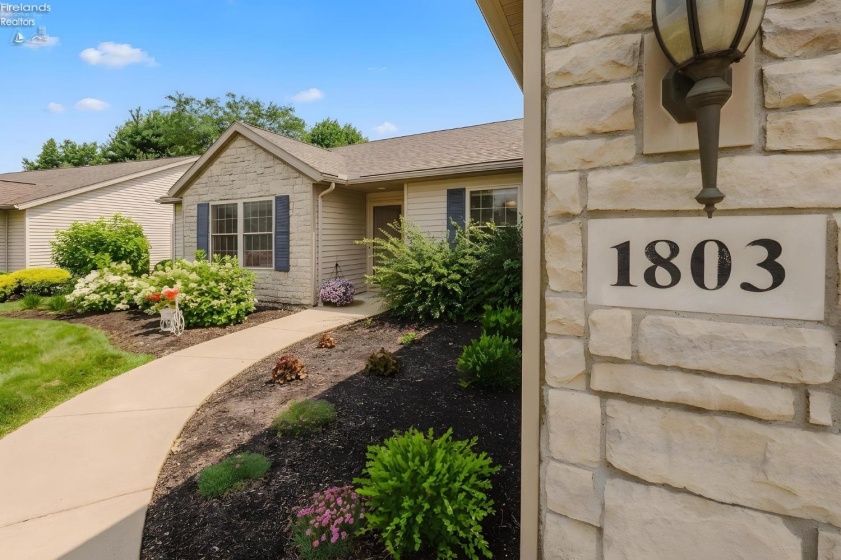 1803 Lake Forest Drive, Huron, 44870, 3 Bedrooms Bedrooms, ,2 BathroomsBathrooms,Residential,For Sale,Lake Forest Drive,20262591