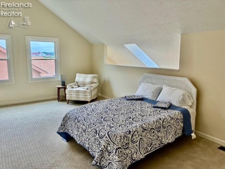 51 Harbors End Drive, Port Clinton, 43452, 2 Bedrooms Bedrooms, ,2 BathroomsBathrooms,Residential,For Sale,Harbors End,20262608