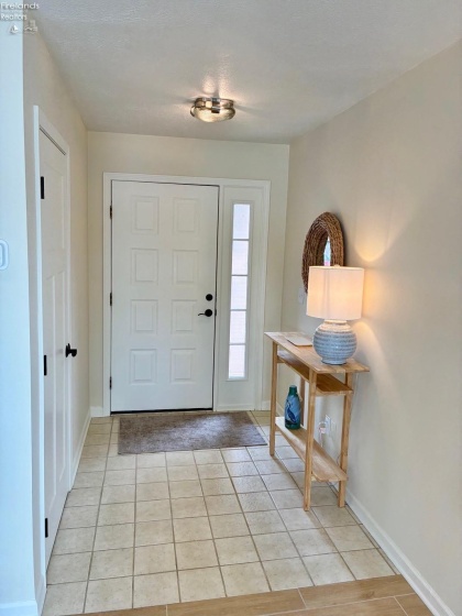 51 Harbors End Drive, Port Clinton, 43452, 2 Bedrooms Bedrooms, ,2 BathroomsBathrooms,Residential,For Sale,Harbors End,20262608