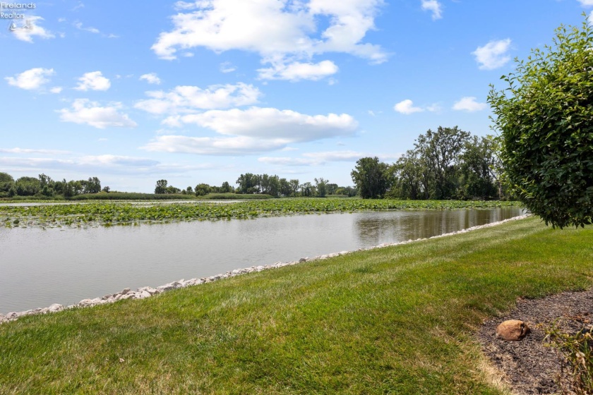 51 Harbors End Drive, Port Clinton, 43452, 2 Bedrooms Bedrooms, ,2 BathroomsBathrooms,Residential,For Sale,Harbors End,20262608