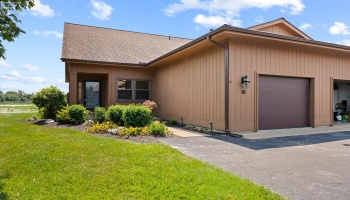 51 Harbors End Drive, Port Clinton, 43452, 2 Bedrooms Bedrooms, ,2 BathroomsBathrooms,Residential,For Sale,Harbors End,20262608