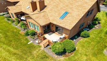 51 Harbors End Drive, Port Clinton, 43452, 2 Bedrooms Bedrooms, ,2 BathroomsBathrooms,Residential,For Sale,Harbors End,20262608