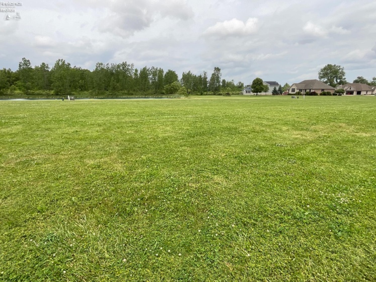 2124 Pinehurst Trail, Fremont, 43420, ,Land,For Sale,Pinehurst,20262178