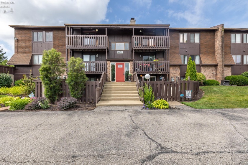 4615 Oak Hill Boulevard, Lorain, 44053, 1 Bedroom Bedrooms, ,1 BathroomBathrooms,Residential,For Sale,Oak Hill,20262593
