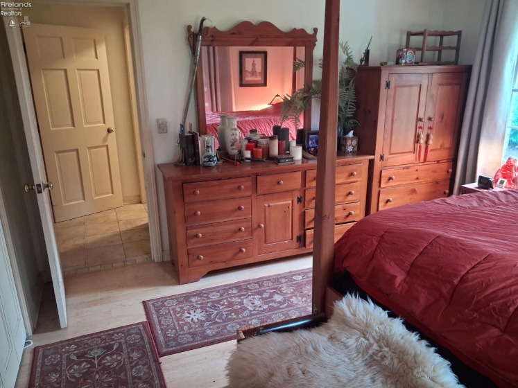 1020 Main Street, Huron, 44839, 5 Bedrooms Bedrooms, ,3 BathroomsBathrooms,Residential,For Sale,Main,20262611