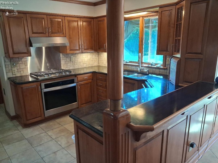1020 Main Street, Huron, 44839, 5 Bedrooms Bedrooms, ,3 BathroomsBathrooms,Residential,For Sale,Main,20262611