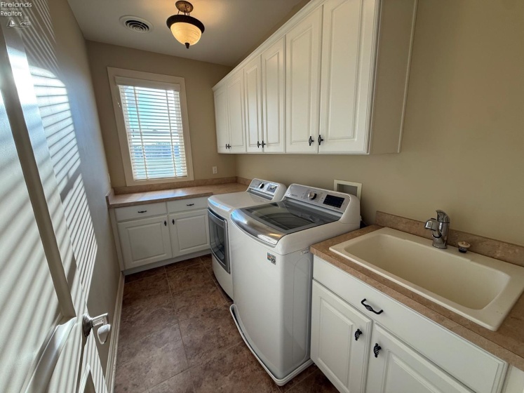 3125 Alexandrias Drive, Sandusky, 44870, 4 Bedrooms Bedrooms, ,4 BathroomsBathrooms,Residential,For Sale,Alexandrias,20262615