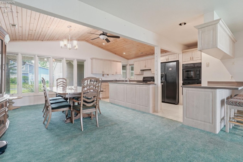 1598 Edgewater Drive, Port Clinton, 43452, 3 Bedrooms Bedrooms, ,3 BathroomsBathrooms,Residential,For Sale,Edgewater,20262605