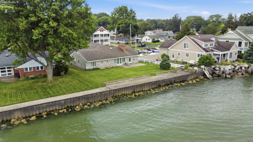 1598 Edgewater Drive, Port Clinton, 43452, 3 Bedrooms Bedrooms, ,3 BathroomsBathrooms,Residential,For Sale,Edgewater,20262605