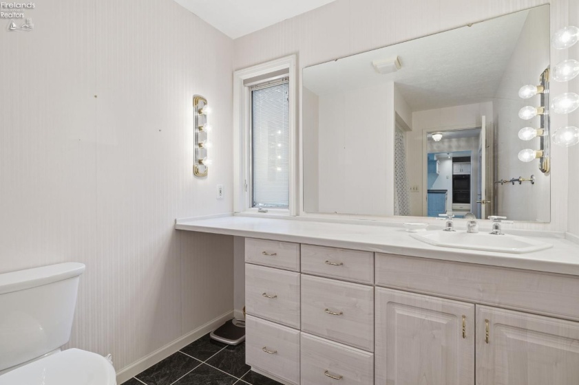 1598 Edgewater Drive, Port Clinton, 43452, 3 Bedrooms Bedrooms, ,3 BathroomsBathrooms,Residential,For Sale,Edgewater,20262605