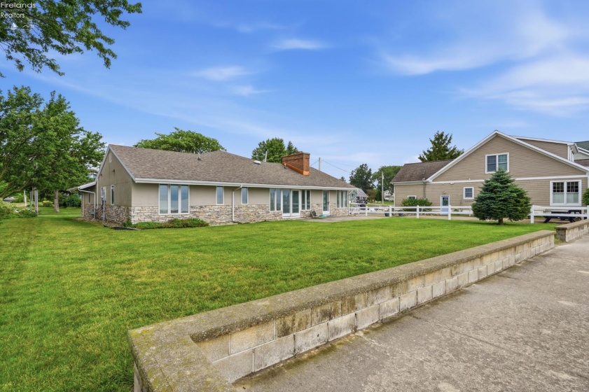 1598 Edgewater Drive, Port Clinton, 43452, 3 Bedrooms Bedrooms, ,3 BathroomsBathrooms,Residential,For Sale,Edgewater,20262605