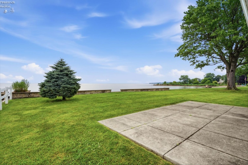1598 Edgewater Drive, Port Clinton, 43452, 3 Bedrooms Bedrooms, ,3 BathroomsBathrooms,Residential,For Sale,Edgewater,20262605