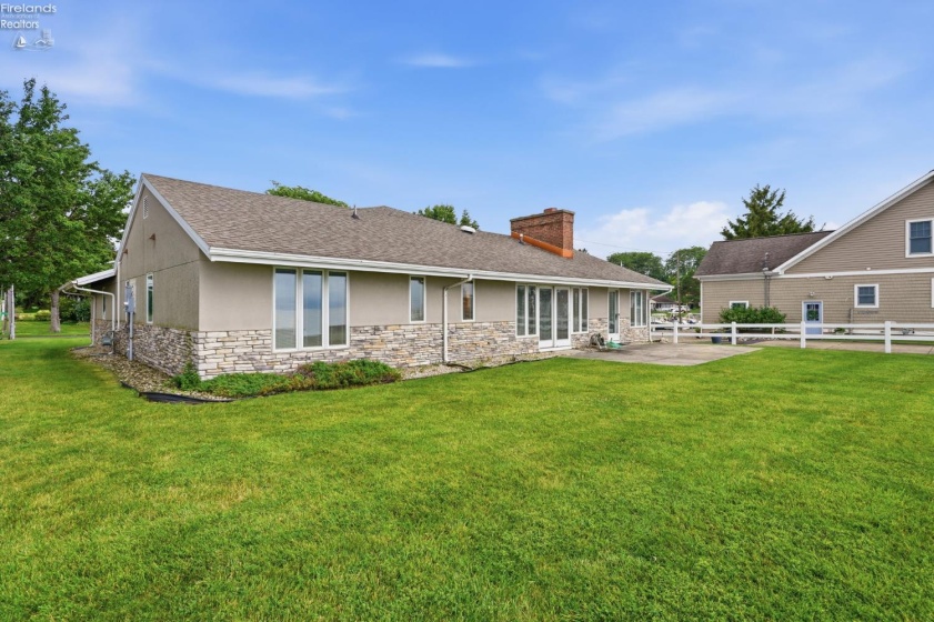 1598 Edgewater Drive, Port Clinton, 43452, 3 Bedrooms Bedrooms, ,3 BathroomsBathrooms,Residential,For Sale,Edgewater,20262605