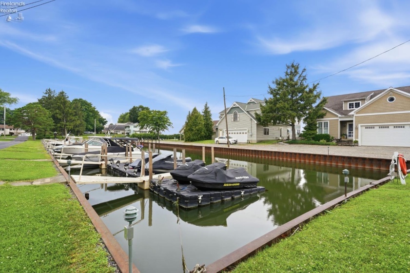 1598 Edgewater Drive, Port Clinton, 43452, 3 Bedrooms Bedrooms, ,3 BathroomsBathrooms,Residential,For Sale,Edgewater,20262605