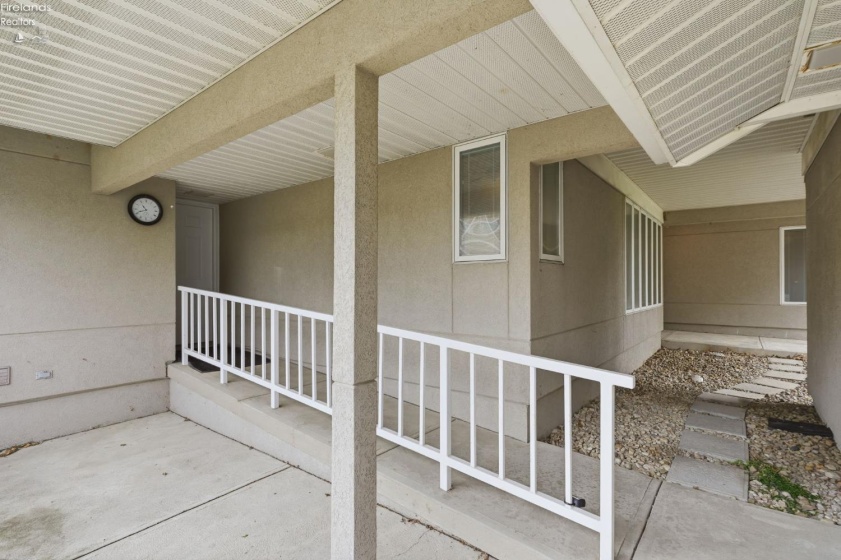 1598 Edgewater Drive, Port Clinton, 43452, 3 Bedrooms Bedrooms, ,3 BathroomsBathrooms,Residential,For Sale,Edgewater,20262605
