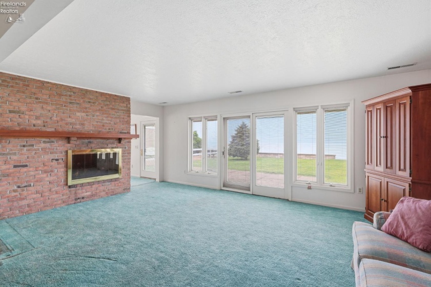 1598 Edgewater Drive, Port Clinton, 43452, 3 Bedrooms Bedrooms, ,3 BathroomsBathrooms,Residential,For Sale,Edgewater,20262605