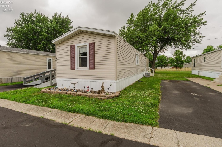 1250 Burkholder Road, Clyde, 43410, 2 Bedrooms Bedrooms, ,1 BathroomBathrooms,Residential,For Sale,Burkholder,20262622