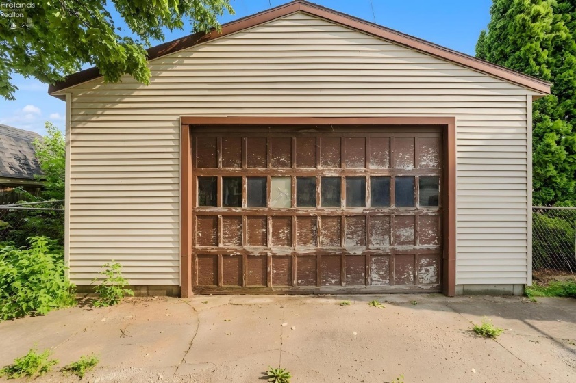 1006 2nd, Sandusky, 44870, 2 Bedrooms Bedrooms, ,1 BathroomBathrooms,Residential,For Sale,2nd,20262600
