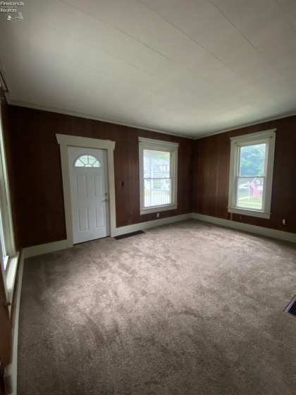 1021 Alger Street, Fremont, 43420, 2 Bedrooms Bedrooms, ,1 BathroomBathrooms,Residential,For Sale,Alger,20262584