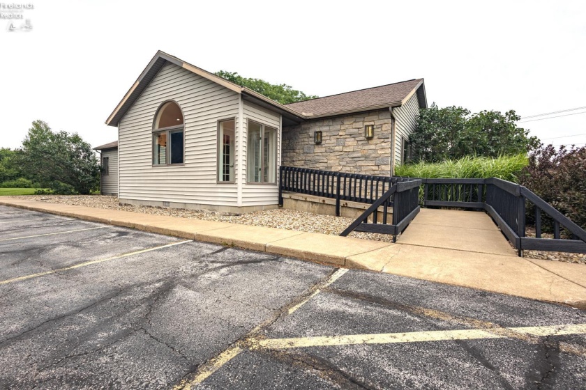 801 Rye Beach Road, Huron, 44839, ,Commercial,For Sale,Rye Beach,20262614