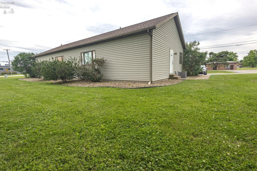 801 Rye Beach Road, Huron, 44839, ,Commercial,For Sale,Rye Beach,20262614