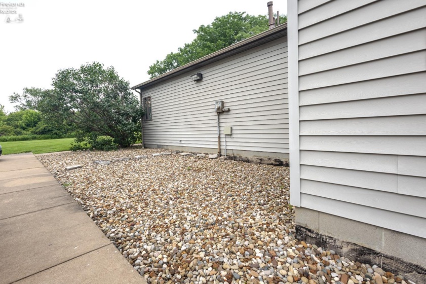 801 Rye Beach Road, Huron, 44839, ,Commercial,For Sale,Rye Beach,20262614