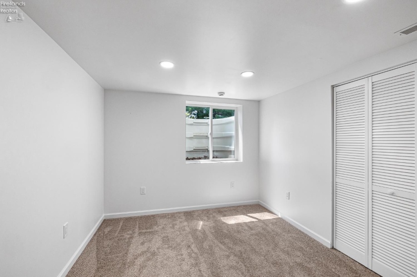 39591 State Route 303, LaGrange, 44050, ,4 BathroomsBathrooms,Residential,For Sale,State Route 303,20262616