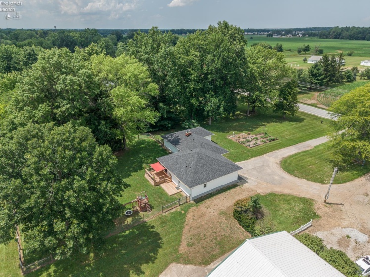 39591 State Route 303, LaGrange, 44050, ,4 BathroomsBathrooms,Residential,For Sale,State Route 303,20262616
