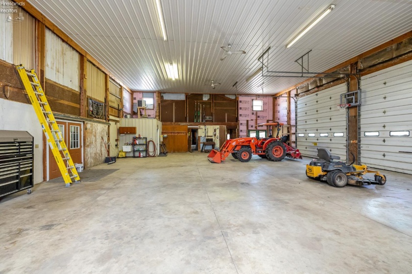 39591 State Route 303, LaGrange, 44050, ,4 BathroomsBathrooms,Residential,For Sale,State Route 303,20262616