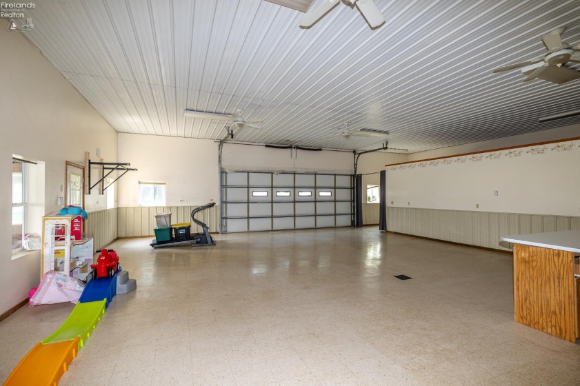 39591 State Route 303, LaGrange, 44050, ,4 BathroomsBathrooms,Residential,For Sale,State Route 303,20262616