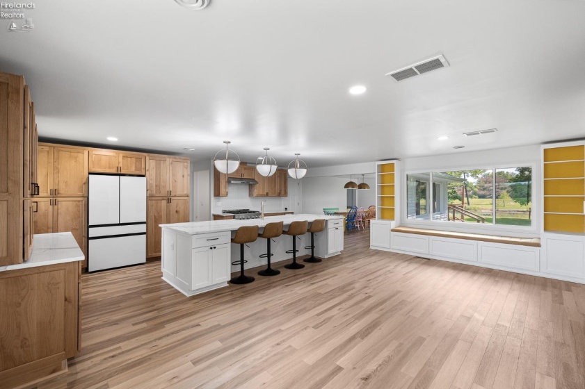 39591 State Route 303, LaGrange, 44050, ,4 BathroomsBathrooms,Residential,For Sale,State Route 303,20262616
