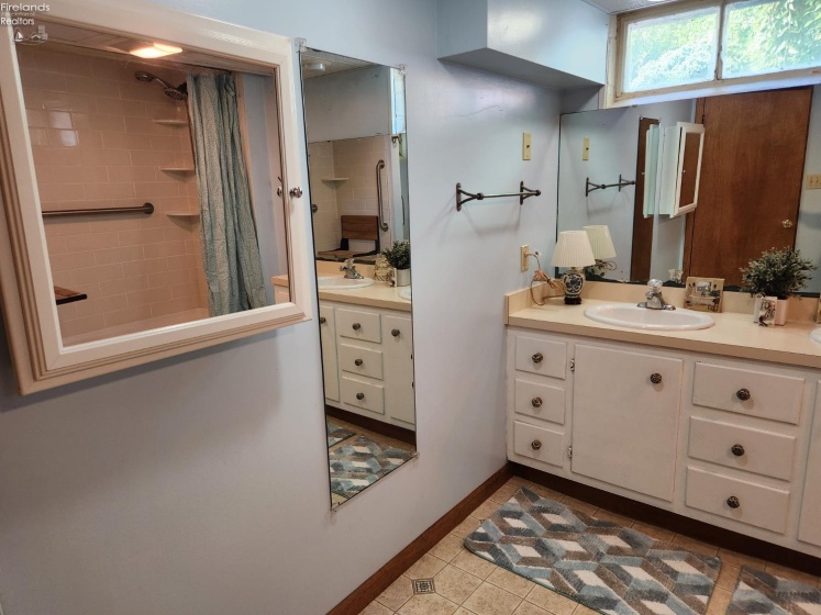547 Wilder Avenue, Huron, 44839, 3 Bedrooms Bedrooms, ,2 BathroomsBathrooms,Residential,For Sale,Wilder,20262457