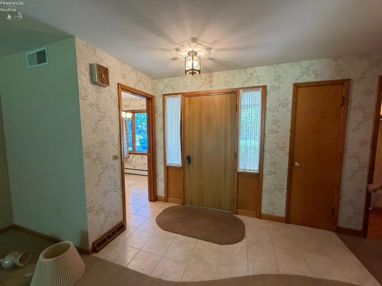 2017 Hull Road, Sandusky, 44870, 4 Bedrooms Bedrooms, ,3 BathroomsBathrooms,Residential,For Sale,Hull,20262623
