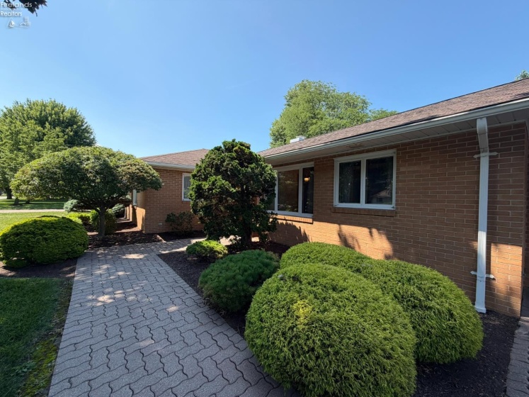 2017 Hull Road, Sandusky, 44870, 4 Bedrooms Bedrooms, ,3 BathroomsBathrooms,Residential,For Sale,Hull,20262623