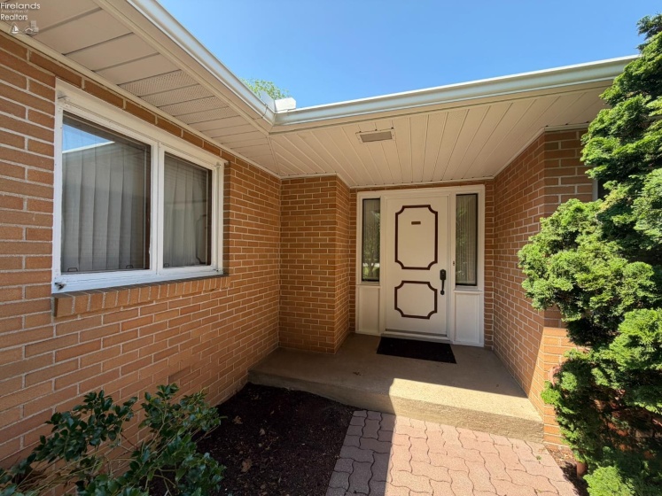 2017 Hull Road, Sandusky, 44870, 4 Bedrooms Bedrooms, ,3 BathroomsBathrooms,Residential,For Sale,Hull,20262623