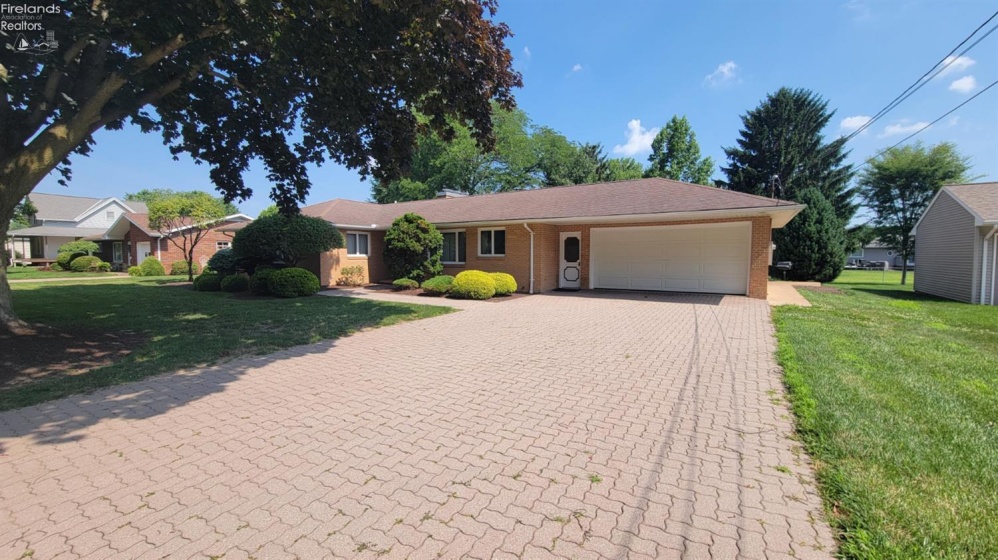 2017 Hull Road, Sandusky, 44870, 4 Bedrooms Bedrooms, ,3 BathroomsBathrooms,Residential,For Sale,Hull,20262623