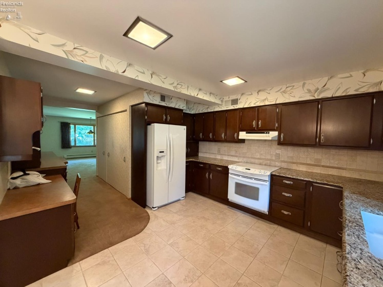 2017 Hull Road, Sandusky, 44870, 4 Bedrooms Bedrooms, ,3 BathroomsBathrooms,Residential,For Sale,Hull,20262623