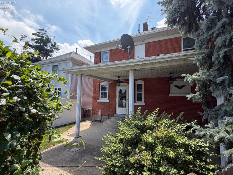 1404 Shelby Street, Sandusky, 44870, 4 Bedrooms Bedrooms, ,2 BathroomsBathrooms,Residential,For Sale,Shelby,20262619