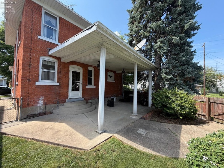 1404 Shelby Street, Sandusky, 44870, 4 Bedrooms Bedrooms, ,2 BathroomsBathrooms,Residential,For Sale,Shelby,20262619