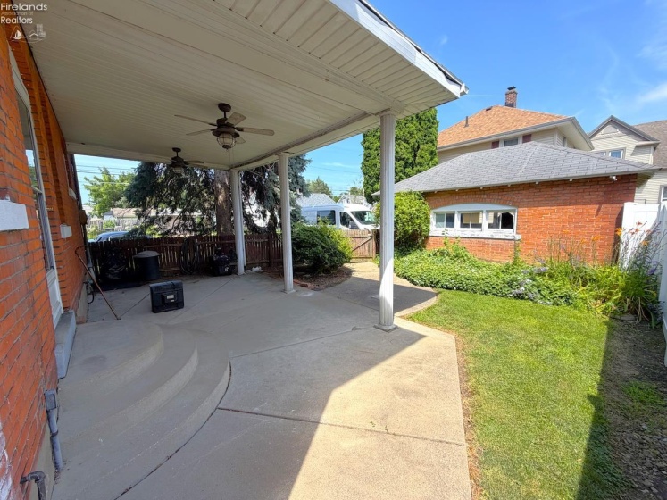 1404 Shelby Street, Sandusky, 44870, 4 Bedrooms Bedrooms, ,2 BathroomsBathrooms,Residential,For Sale,Shelby,20262619